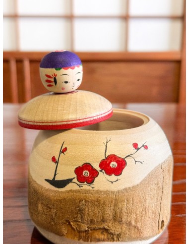 Kokeshi boîte et ses surprises cachées de Yuka Tumizuka soldes