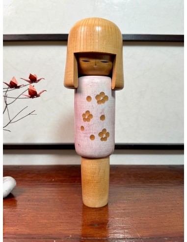 Kokeshi Créative de Miyashita Hajime | Fleurs de prunier en ligne