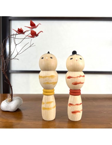 Kokeshi Créative Vintage de Mamoru Izu | Couple petites kokeshi cintrées en ligne des produits 